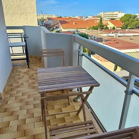 2 Pieces, A Proximite De La Apartment *