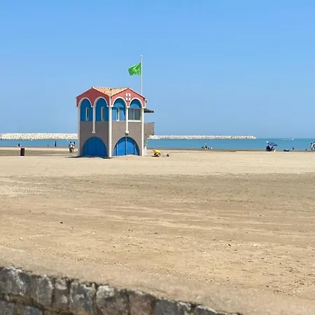 2 Pieces, A Proximite De La Port-la-Nouvelle